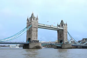 Tower bridge over the river thames in london jigsaw puzzle