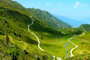 Discover the picturesque hiking trails and lush greenery in Salzburg, Austria's alpine paradise. jigsaw puzzle