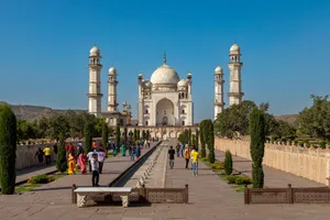 Stunning view of Bibi Ka Maqbara, an iconic Mughal monument in Chhatrapati Sambhajinagar, India. jigsaw puzzle