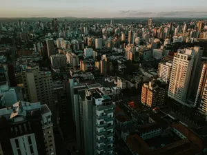 Stunning aerial view of Curitiba skyline at sunset featuring modern skyscrapers. jigsaw puzzle