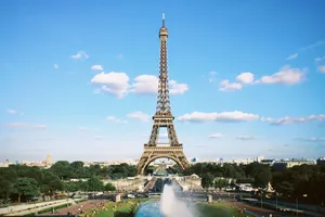 Stunning view of the Eiffel Tower on a sunny day in Paris, capturing the essence of French architecture. jigsaw puzzle