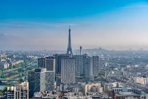 Stunning aerial view of Paris cityscape featuring the Eiffel Tower and urban landscape. jigsaw puzzle