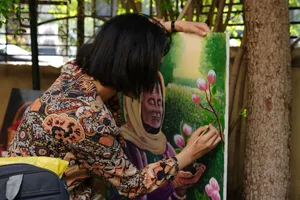 A talented artist working on a vibrant painting outdoors in Damascus, Syria. Captures the essence of creativity. jigsaw puzzle